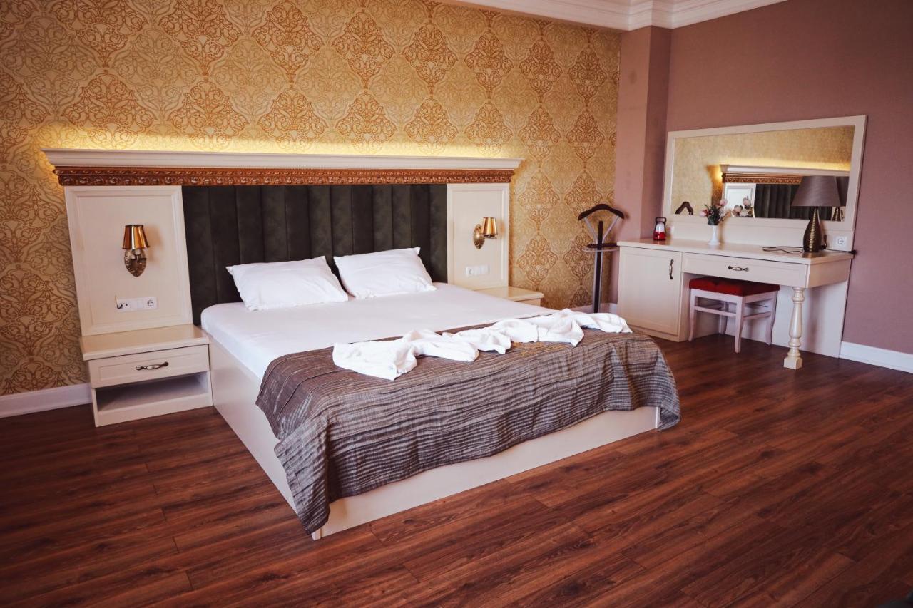 Nafron Hotel Prizren Exterior photo